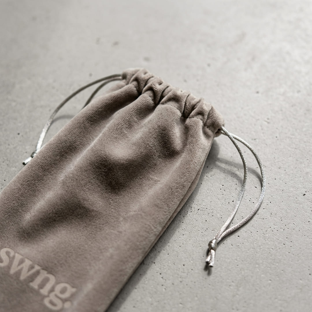 Swng Travel Sleeve fabric detail